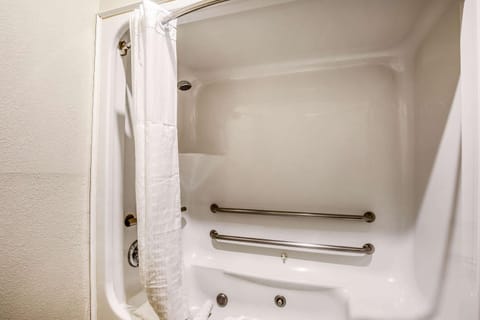 Bathroom, Photo of the whole room, On site