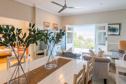 Corner House - Knysna House in Knysna