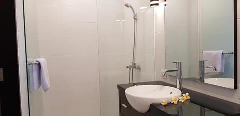 Eddys Cottages & Villa Bed and Breakfast in Kuta