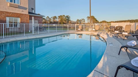 Activities, On site, Pool view, Swimming pool