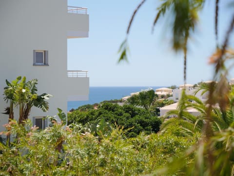 Garden view, Garden view, Sea view
