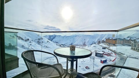Natural landscape, View (from property/room), Balcony/Terrace, Mountain view