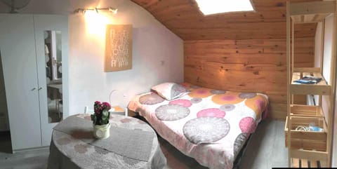 Studio Alphabet Apartment in Chambery