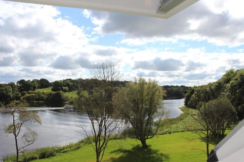 Lakeside Studio 2 Loft Apartment Apartment in Enniskillen