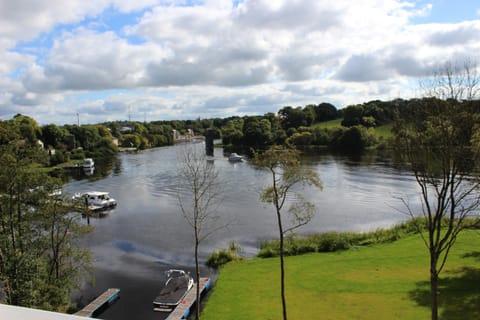 Lakeside Studio 2 Loft Apartment Apartment in Enniskillen