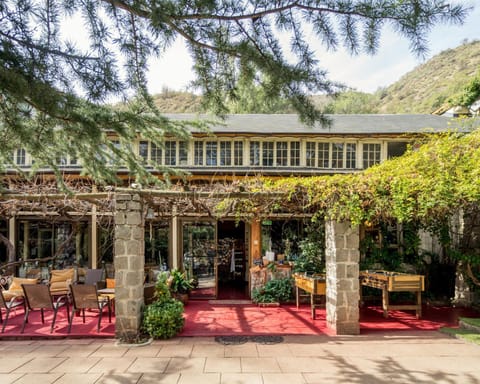 Restaurant/places to eat, Balcony/Terrace, Balcony/Terrace