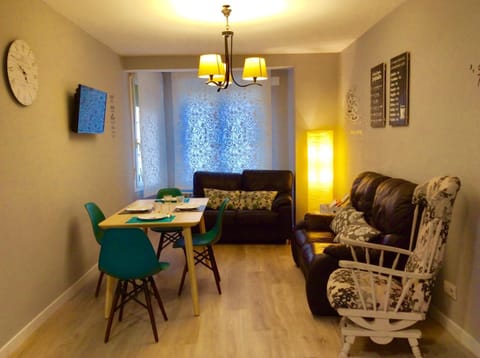 TV and multimedia, Living room, Dining area, hair dresser