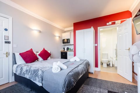 1 Riverside Apartments Bed and Breakfast in Norwich