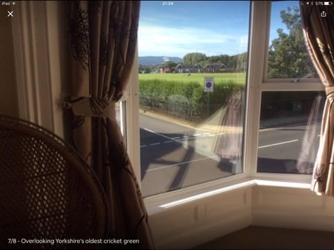 Cricket View cottage House in England