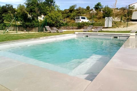 Camping Humawaka Campground/ 
RV Resort in French Riviera