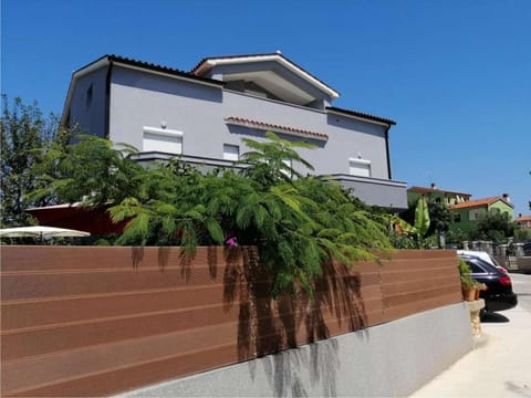 Apartments Jakoplić Bed and Breakfast in Premantura