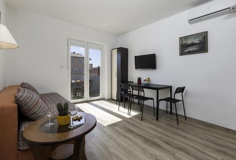 Apartments Jakoplić Bed and Breakfast in Premantura