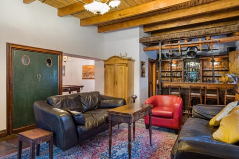 Communal lounge/ TV room, Internal: Not applicable to any particular room