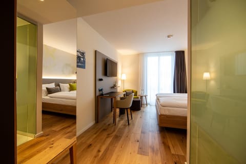 zum LOEWEN Hotel in Weil am Rhein