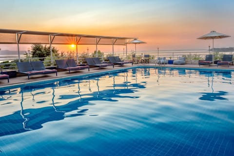 Natural landscape, Pool view, Sea view, Sunset, sunbed