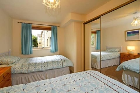 3 Albany Apartments - Oban Apartment in Oban