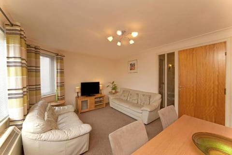 3 Albany Apartments - Oban Apartment in Oban