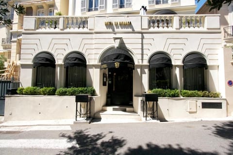 Facade/entrance, Facade/entrance