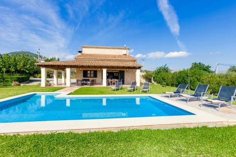 Property building, Garden, Garden view, Pool view, Swimming pool, sunbed