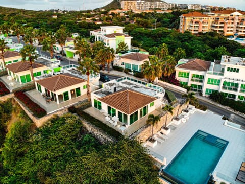 Property building, Natural landscape, Bird's eye view, Swimming pool, Location