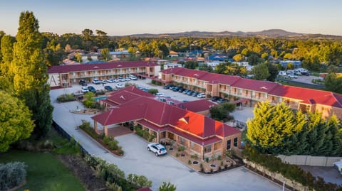 Property building, Facade/entrance, Bird's eye view