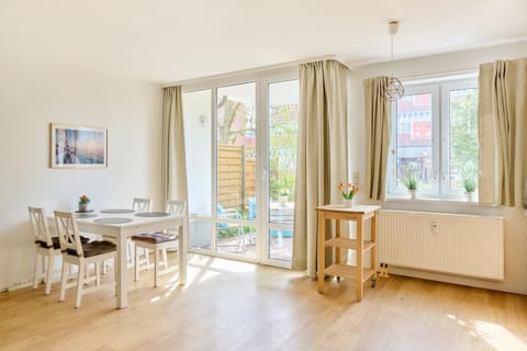 Balcony/Terrace, Dining area