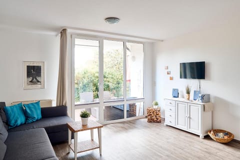 Garden view, Garden view
