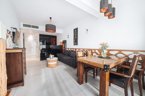 Kitchen or kitchenette, Living room, Dining area, air conditioner