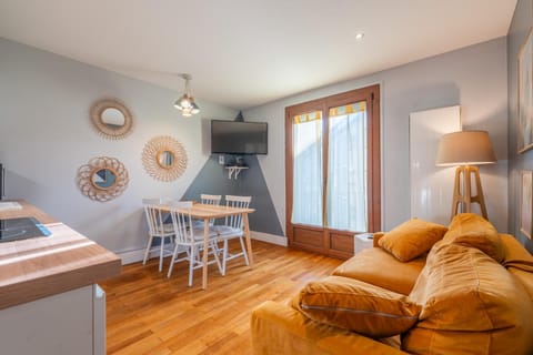 TV and multimedia, Living room