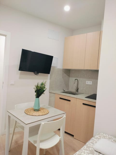 TV and multimedia, Kitchen or kitchenette, Dining area