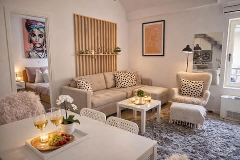 Centar Novi Sad-Apartman No 3 PARKING ON REQUEST Apartment in Novi Sad