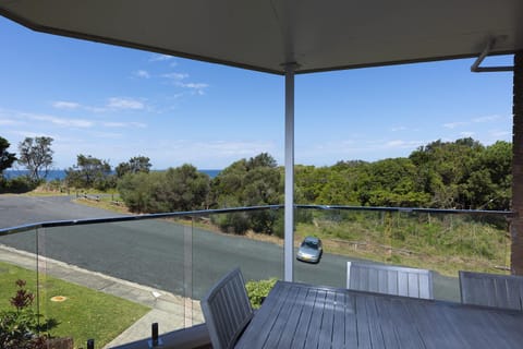 Balcony/Terrace, Street view
