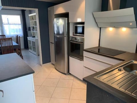 La Goëlette House in Hauts-de-France