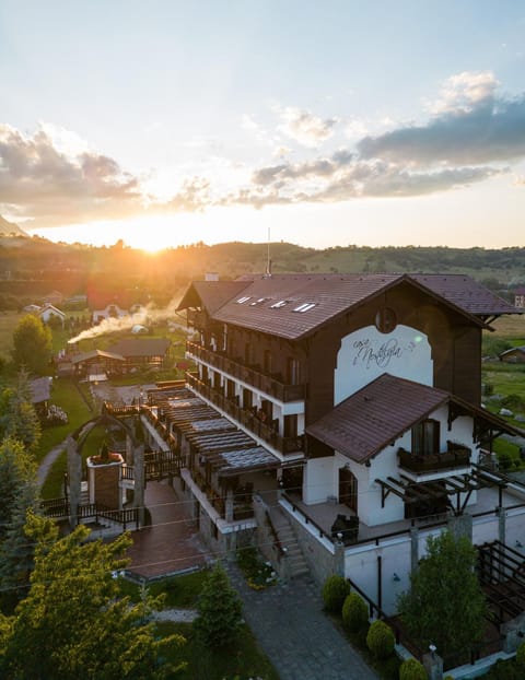 Property building, Day, Natural landscape, Mountain view, Sunset