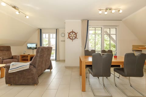 TV and multimedia, Dining area