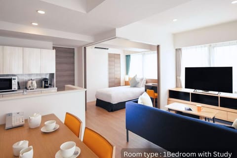Bed, Photo of the whole room, kitchen