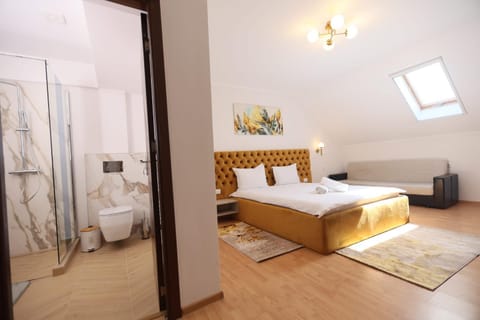 Seating area, Bedroom