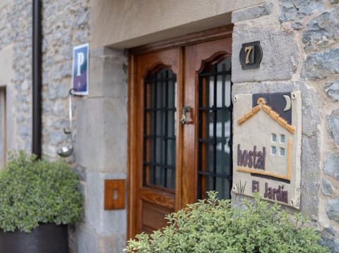Property building, Facade/entrance, Off site
