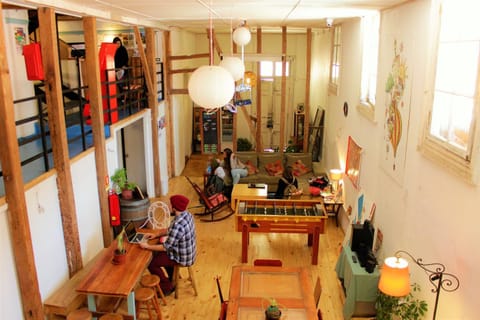 Property building, Restaurant/places to eat