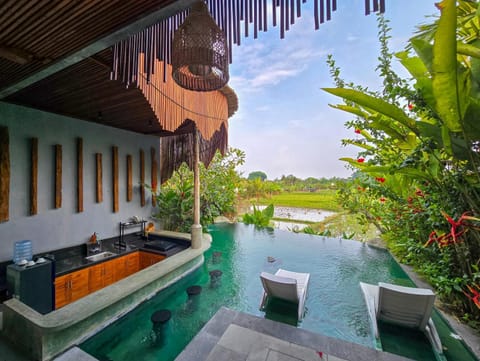 Day, Natural landscape, Garden, Hot Tub, Garden view, Pool view, Swimming pool