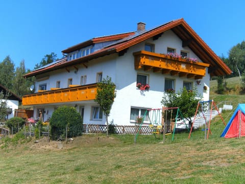 Facade/entrance, Summer, Balcony/Terrace