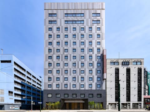 Property building, Facade/entrance, Location