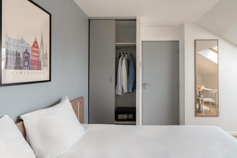 Bed, View (from property/room), wardrobe