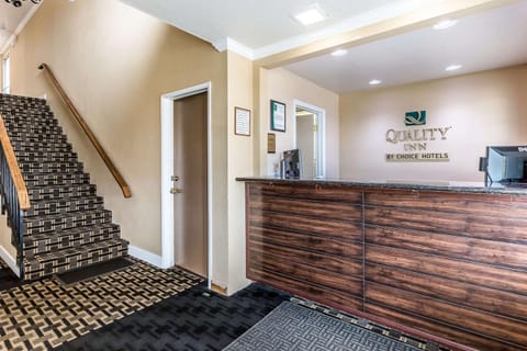 Lobby or reception, On site