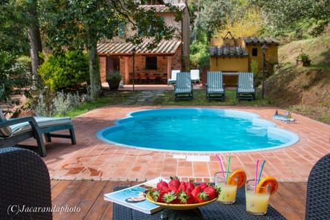 Property building, Garden, Swimming pool