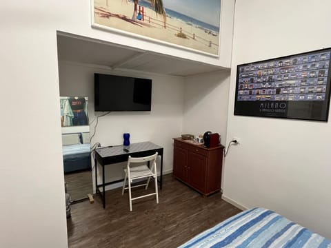 Room Saronno + B&B Bed and Breakfast in Saronno