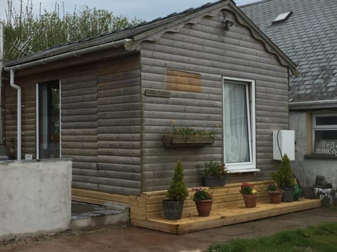 the lodge Apartment in Wales