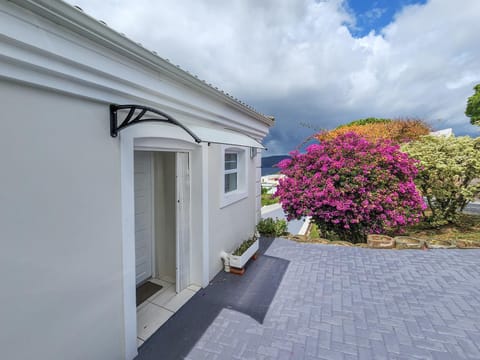Villa C View Four Apartments Apartment in Knysna