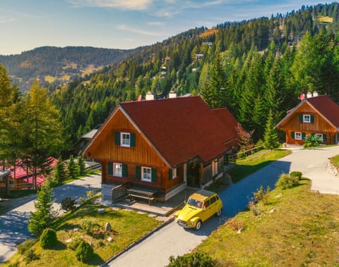 Property building, Neighbourhood, Bird's eye view