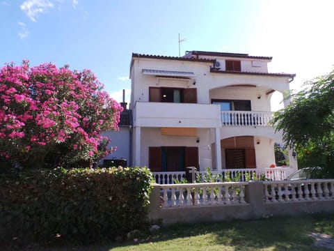 Property building, Summer